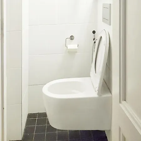 Harjutori Flat, A Quiet Park Close To The Centre And The Airport