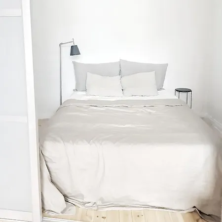 アパート Harjutori Flat, A Quiet Park Close To The Centre And The Airport